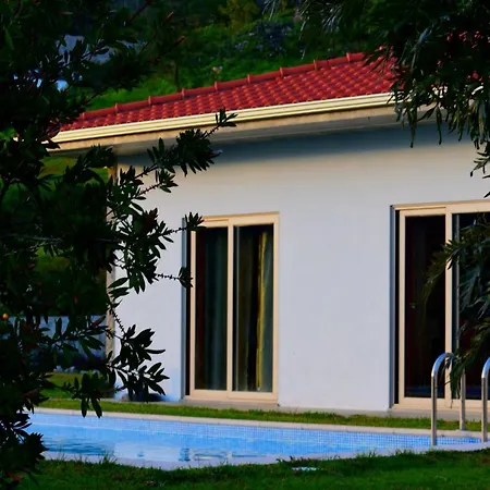 Casa Do Tarrio 别墅 拜昂