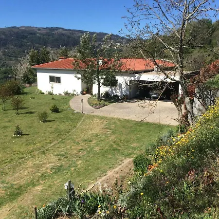 别墅 Casa Do Tarrio 拜昂